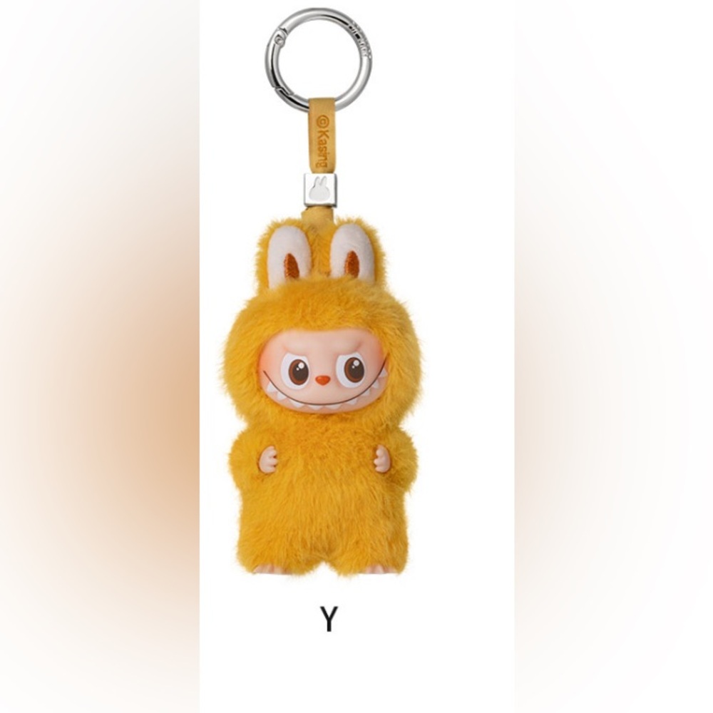 Labubu pin for love Y